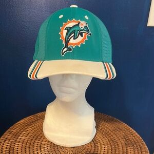 Vintage Reebok On Field NFL Miami Dolphins Velcro Back Ball Cap Adjustable Size